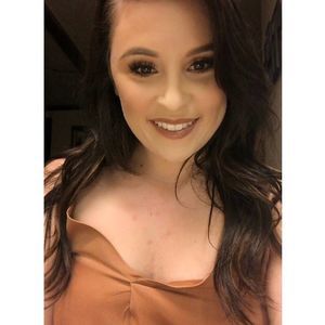 Meet your Posher, Brittani